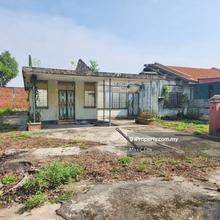 Freehold. South Direction. Strategic. Corner Lot. No Flood Area.