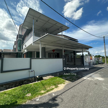 Semi D Partly Furnished For Rent
