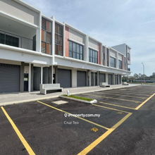 Bandar Rimbayu U2 Uptown Square - Premium 3-Storey Corner Shoplot!
