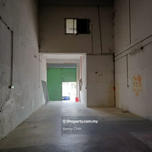 1.5 Storey Factory To Let