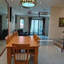 3 storey terrace and nice renovation
