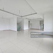 3.5 Storey Semi-D @ Puncak Indah Sungai Long 