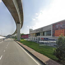 Commercial Showroom Near LDP Highway Puchong Jaya