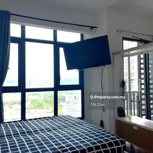 28 Boulevard Studio Unit For Rent