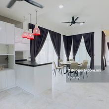 Spacious semi d with fully furnished 