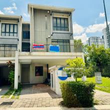 Upper Unit Townhouse, Crescent Park, Bdr Sri Mahkota, Bangi