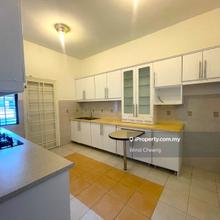 Limited unit Upper Floor