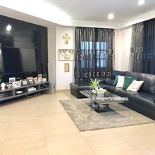Big Unit Villa Ampang