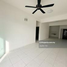 Golden Triangle, 1320sqft, 2cp, High Floor, Cheapest