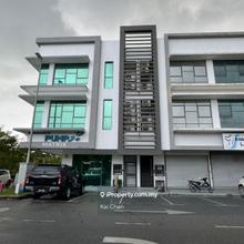 3 Storey Corner Shop Office For Sale At Pulau Meranti Puchong