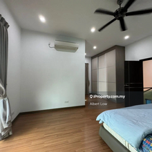 Facing lake / Fully Furnished / Clean / ready move in