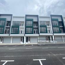 Crest @ Austin - Emerald @ 3 Sty Commercial Shoplot 