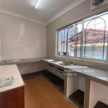 Terrace house for Sale