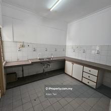 Sunway Court Apartment, Walk Up, 990sf, 3r2b, 1cp, Bandar Sunway, PJ