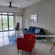 Subsales unit for below market value in mirage by the lake