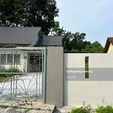 Single storey bungalow in town centre