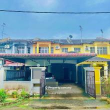 Double Storey yang berkeluasan 1765sqft