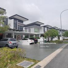 Chinese area, Long Driveway Cluster Semi-Detached (Moved in Condition)