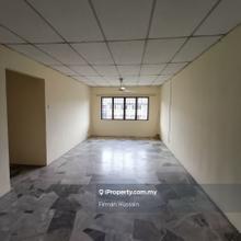 Putra Permai Apartment For Sale (Block C)