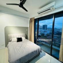 Fully Furnished Balcony Room, 1st Sept Move In! 