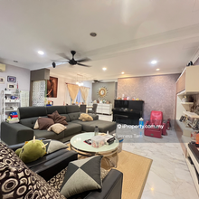 Corner with extra land,Nice condition,Extended with approval,Freehold