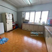Flat No-Split, Value Buy, Walk to LRT and Shops