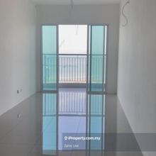 Seaview, high floor, windy and bright..