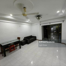 Good Location/Mon Glori Apartment/Permas Jaya/3 Bedrooms/Rm1800 Nett