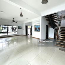 Corner Lot, 3 Storey Semi-D, extra land For Sale@ Armada Villa