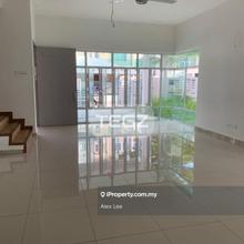 Good Condition Canary Garden 32x80 2 Sty Semi D Bandar Parklands Klang