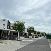 Bandar sunway residensi tasik citrine jalan medini selatan 11