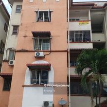 Top Floor 3-Bedroom 2-Bathroom 1-Carpark Basic Unit Gated & Guarded