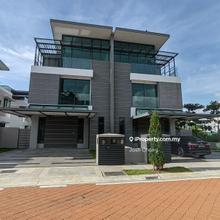 Semi-D house for Sale