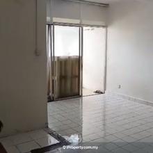 Ixora apartment pudu