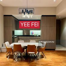 Luxury Freehold Condo -Straits Residence 