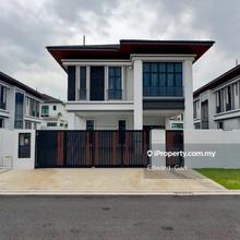 Double Storey Bungalow with Pool For Sale @ Setia Tropika (Longevia)