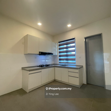 2 sty Superlink house for rent cover all units 