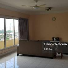 Greenlane park renovated 1250sf corner 1cp rare worth low price