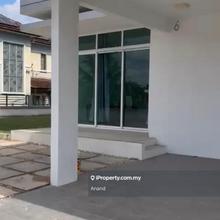 Well maintained 2.5 storey bungalow at bandar mahkota cheras.