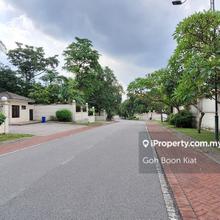 Glenmarie Court Bungalow lot For Sale