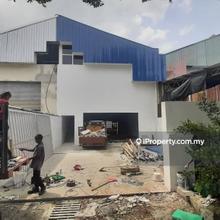 1.5 storey factory, Good for investment Roi 4.5%