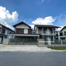 Spacious House , Near To Elmina Centre Park & Temu Shoplot