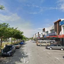 ROI 4.4% - Facing Main Road