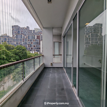 Great value unit in the heart of Mont Kiara. Access to Jalan Kiara 4