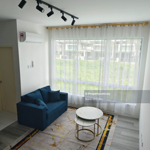 Marq Suites Townhouse Upper Unit For Rent