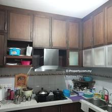 Palm Palladium - Fully Renovated - 1154' - 2 Car Parks -Minden Heights