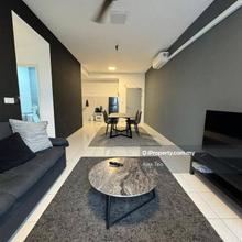 Camellia Residence @ Seri Austin 3 beds rare unit below market price