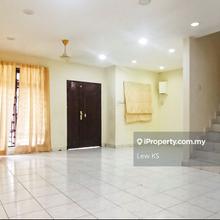 C.H.E.A.P C.H.E.A.P ! Rare Unit With Big Land  Semi-D For Sale