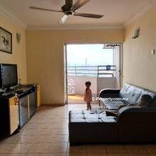 Amadesa, Desa Petaling, resort-style condominium