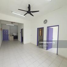 Little Paris Apartment nearby Mount Austin for rent